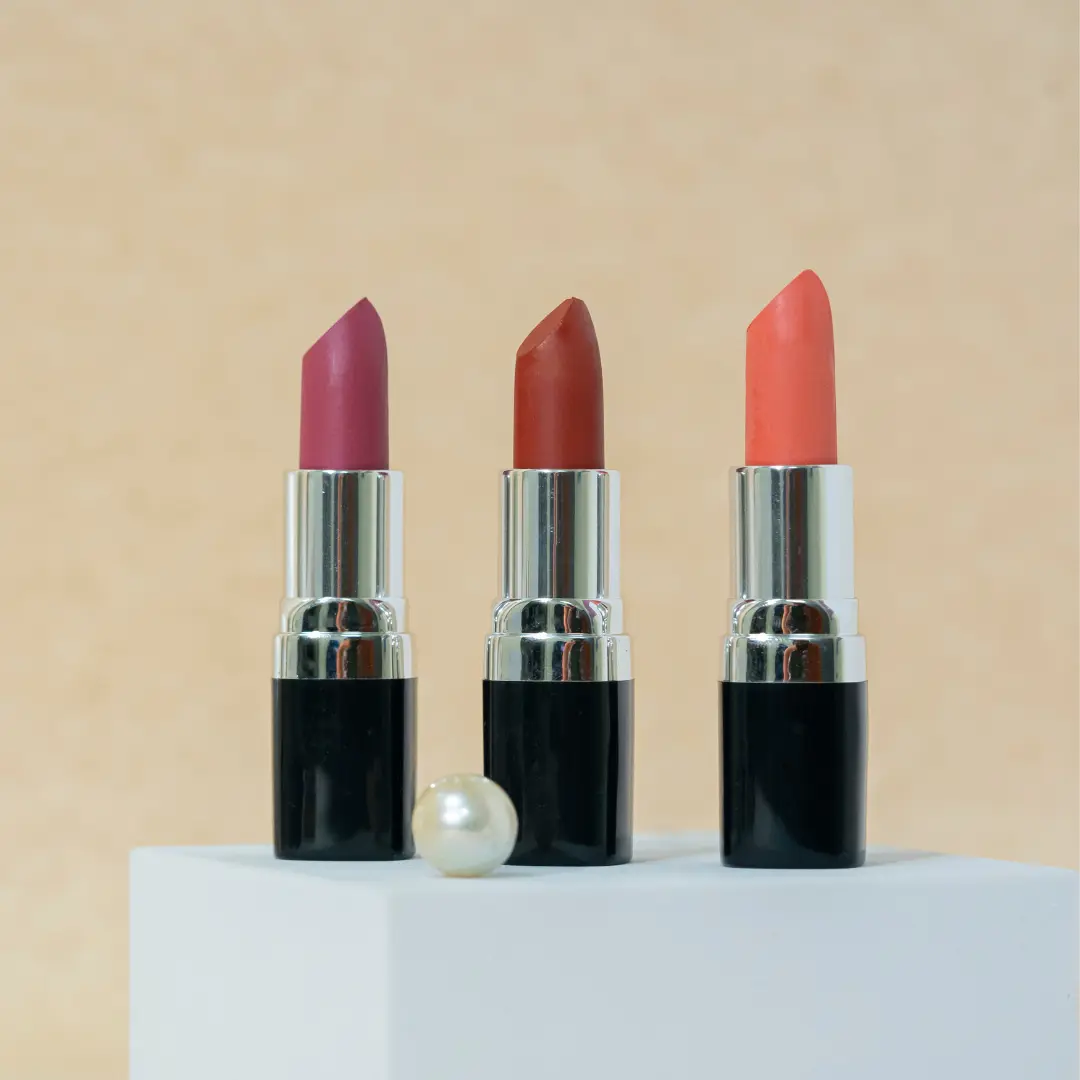 17 Shades of Lipsticks